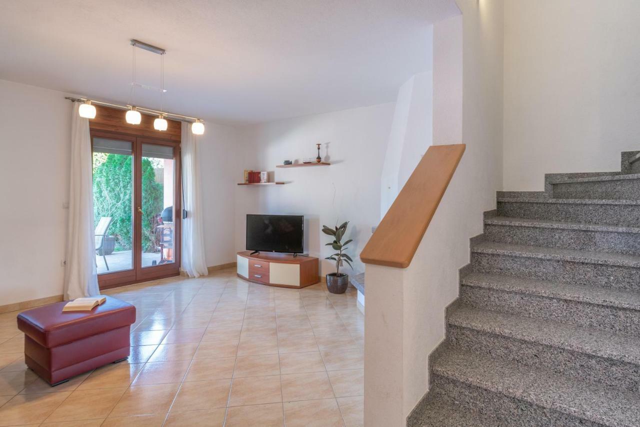 Ferienhaus Mary Ližnjan Kültér fotó
