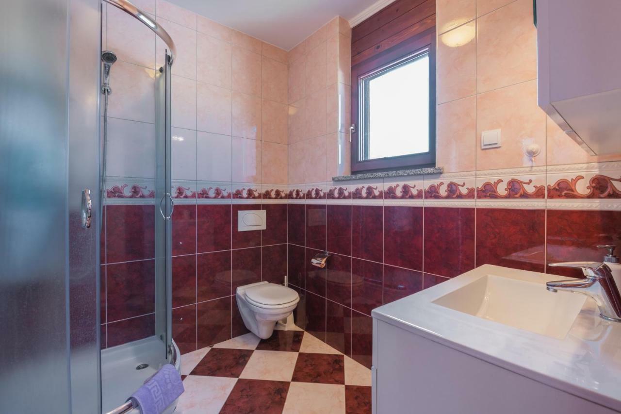 Ferienhaus Mary Ližnjan Kültér fotó